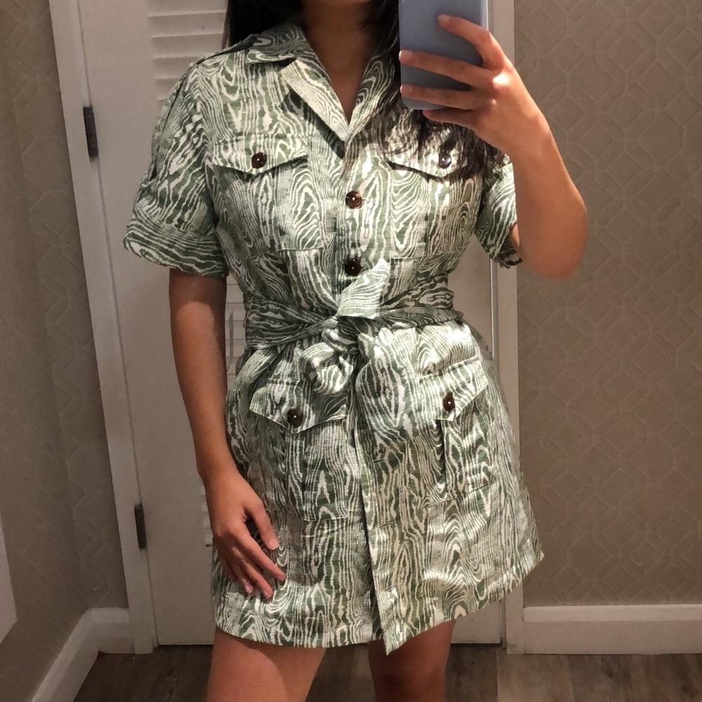BRAND NEW C/MEO Energised dress in Ivy Woodgrain